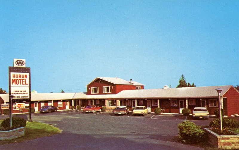Huron Inn (Huron Motel) - Vintage Postcad